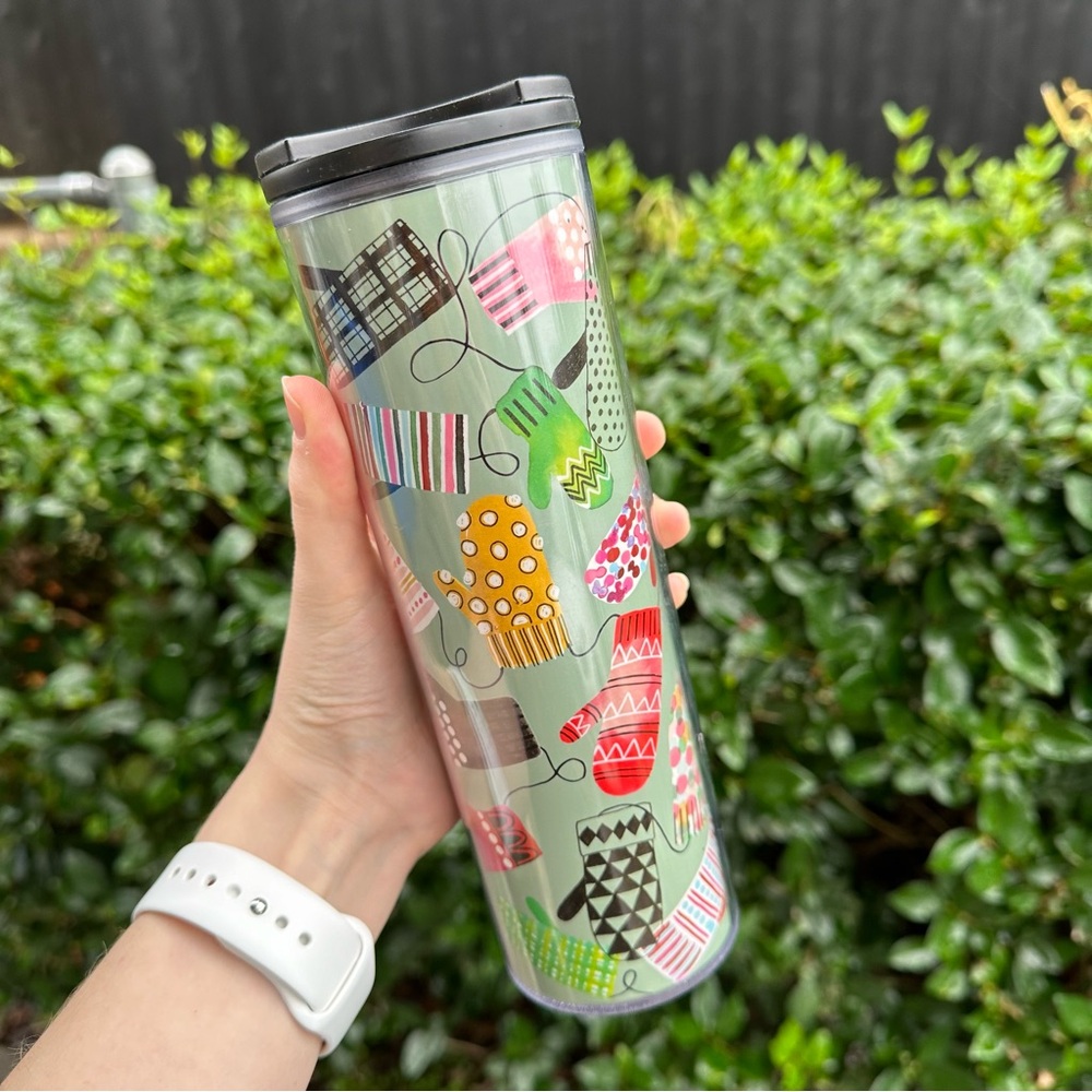 Starbucks Holiday Assorted Mittens 16oz Acrylic Tumbler 2017 - Picture 2 of 3
